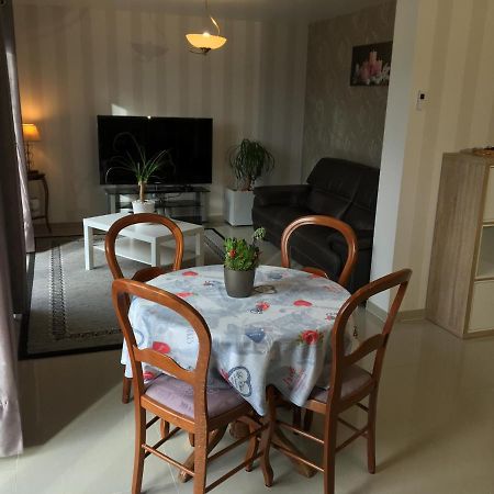 Appart Pres De Meaux Chambry Eksteriør bilde